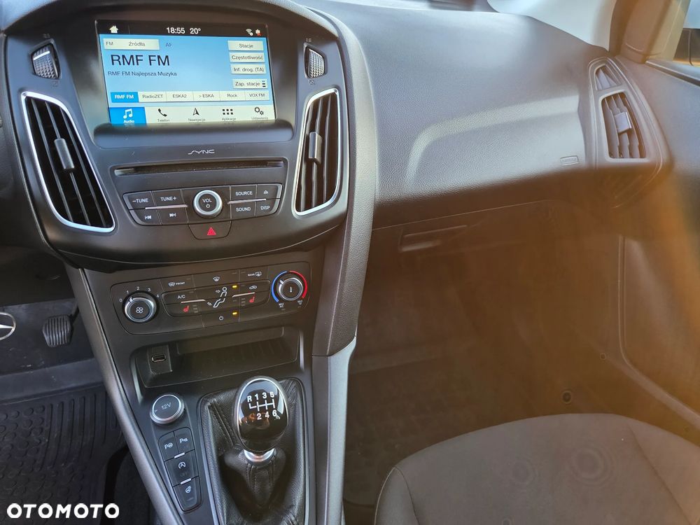 Ford Focus 1.5 TDCi SYNC Edition - 14