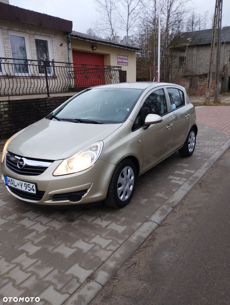 Opel Corsa 1.2 16V Innovation - 1