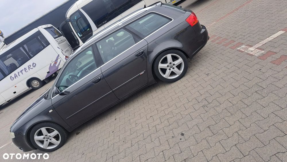 Audi A4 Avant - 6