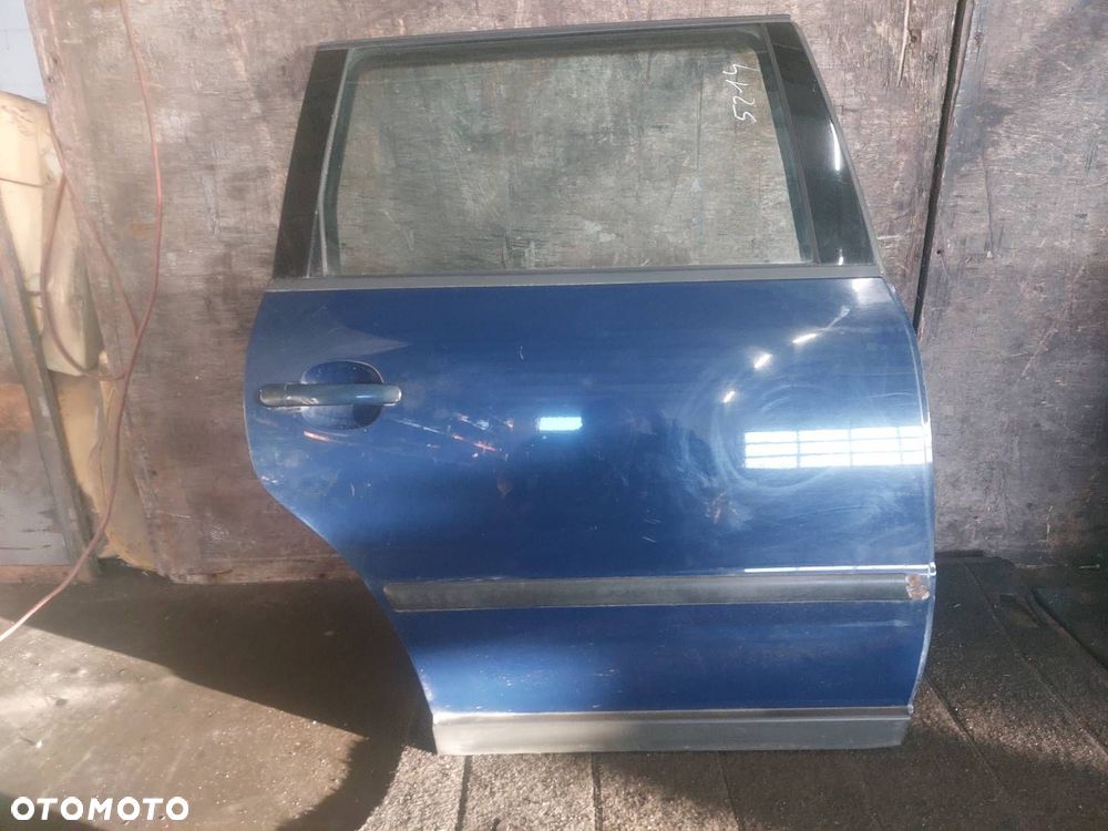 DRZWI KOMPLETNE PRAWY TYŁ VOLKSWAGEN PASSAT B5 KOMBI LA5E - 1