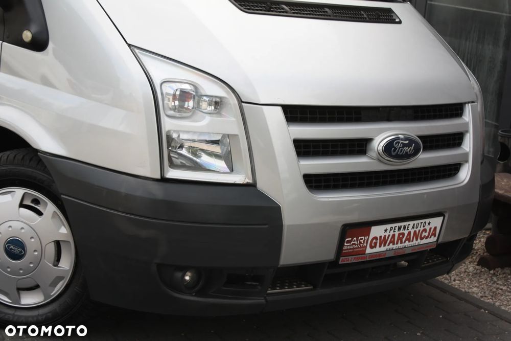 Ford Transit - 25