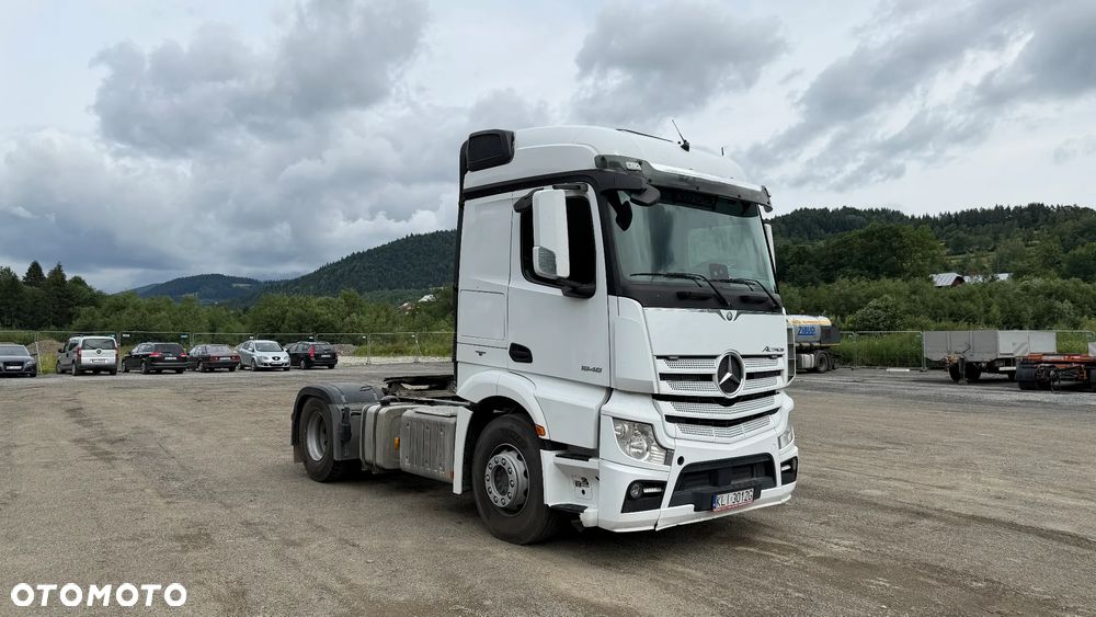 Mercedes-Benz Actros - 3