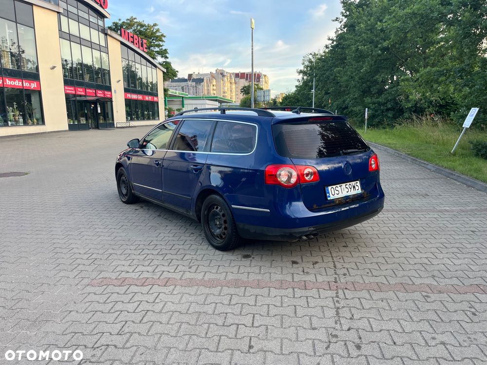 Volkswagen Passat 1.9 TDI Comfortline - 4