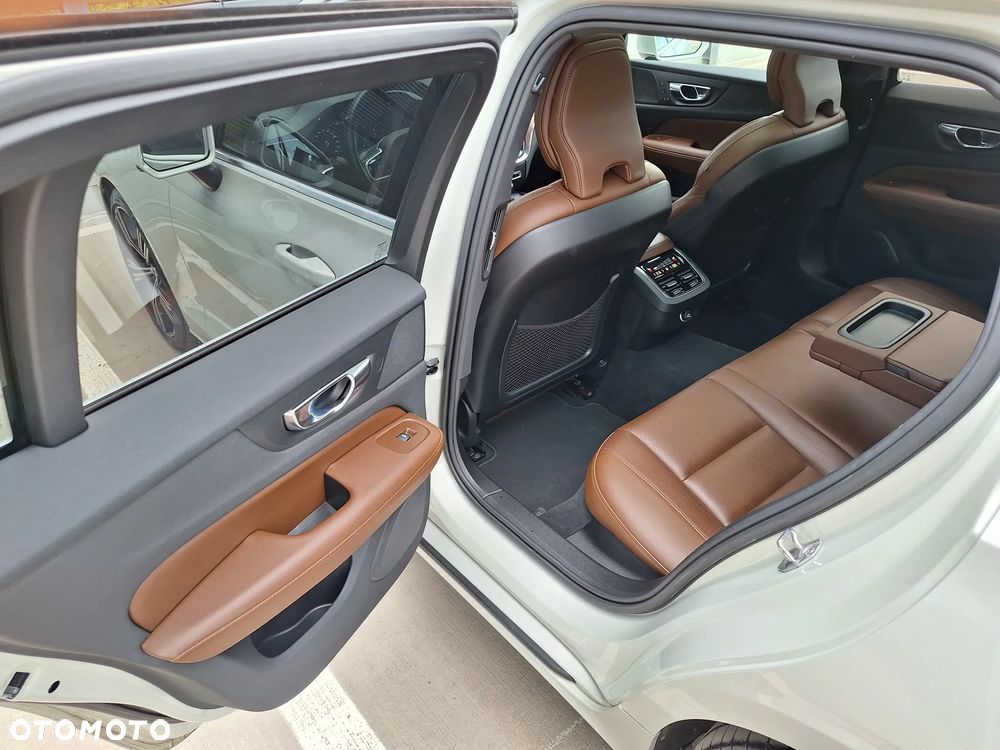 Volvo V60 D4 AWD Inscription - 18