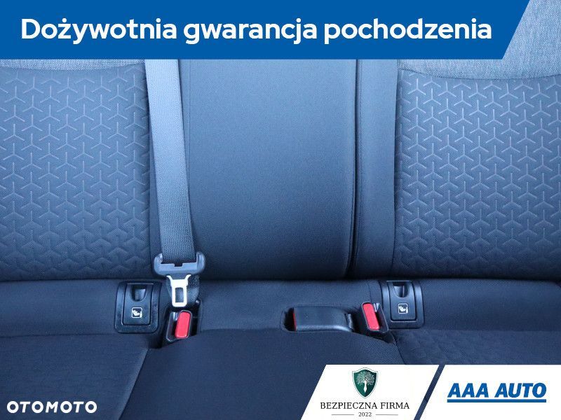 Toyota Yaris Cross - 12