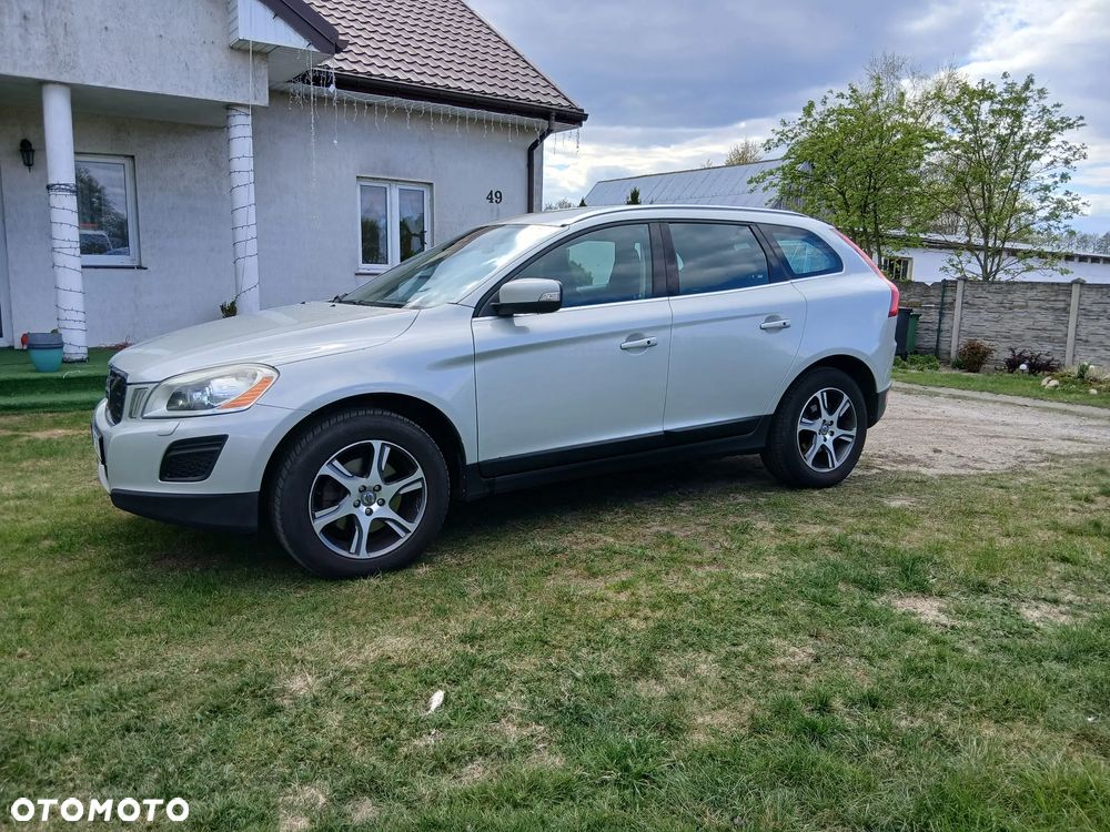 Volvo XC 60 DRIVe Momentum - 2