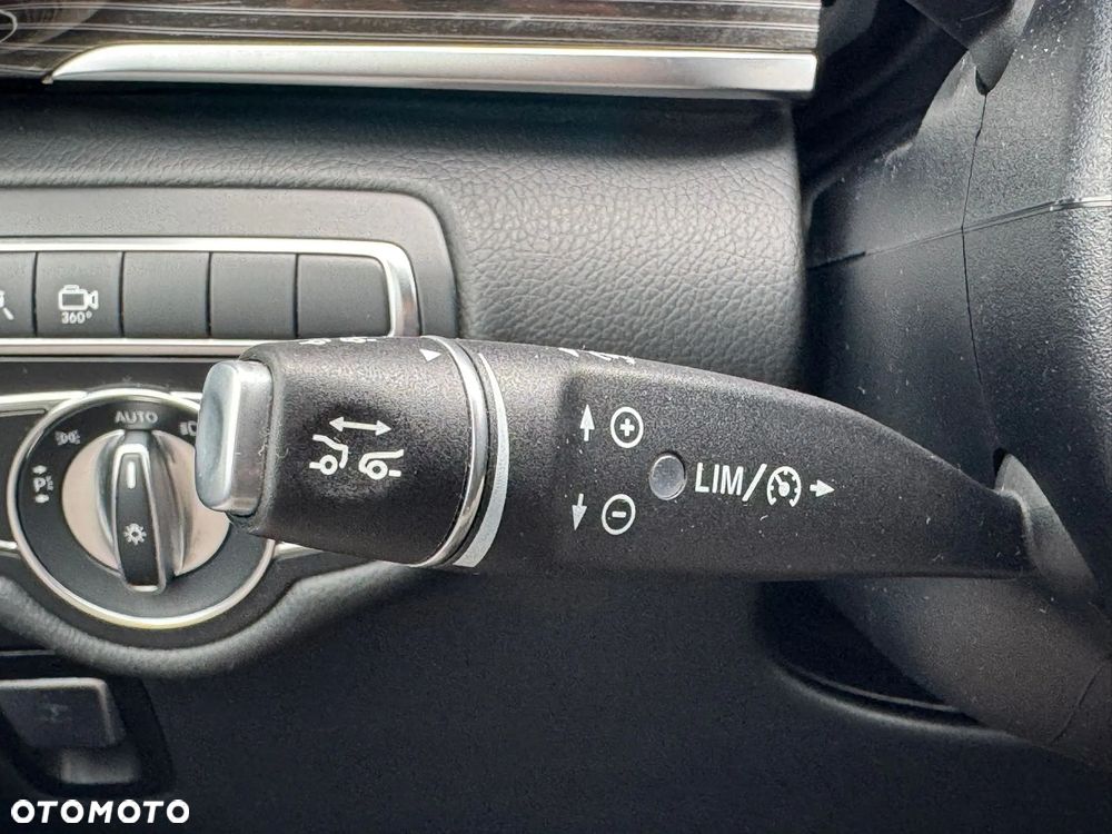 Mercedes-Benz Klasa V 300 d 4-Matic Avantgarde 9G-Tronic (ekstra d³) - 29