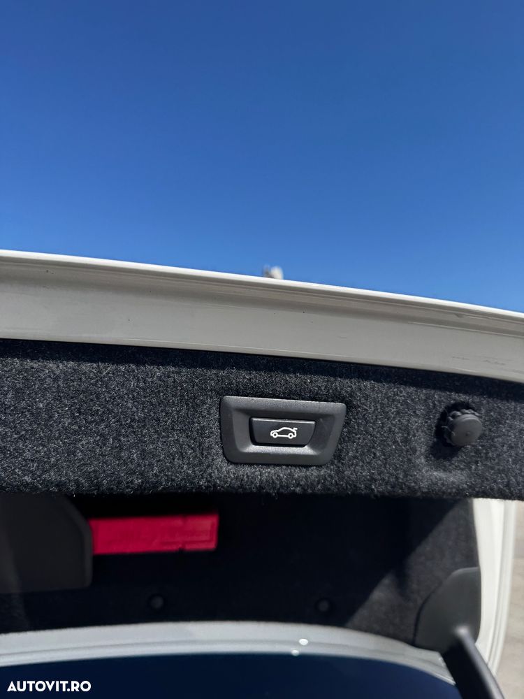 BMW Seria 5 530i xDrive Aut. Sport Line - 15