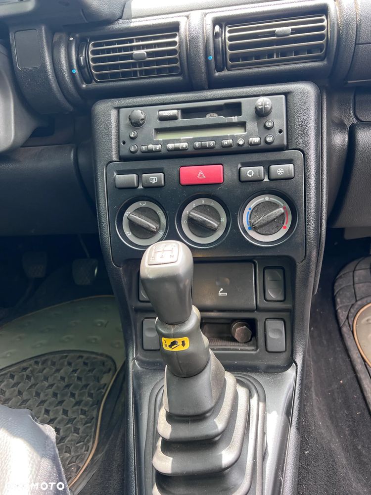 Land Rover Freelander 2.0 D - 8