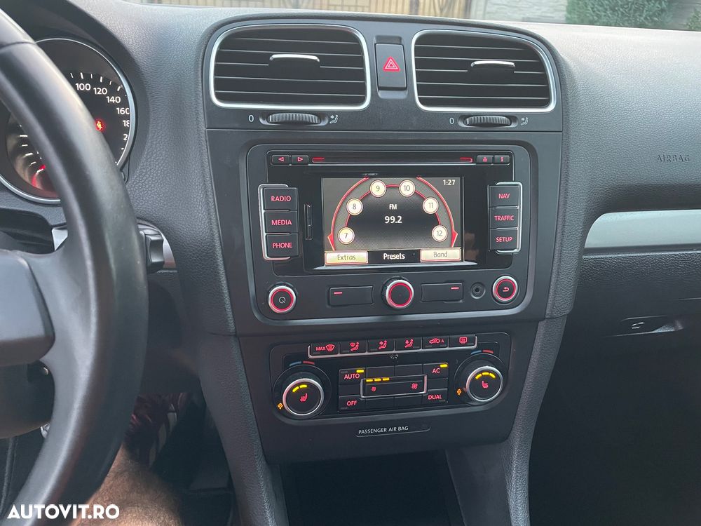Volkswagen Golf - 23
