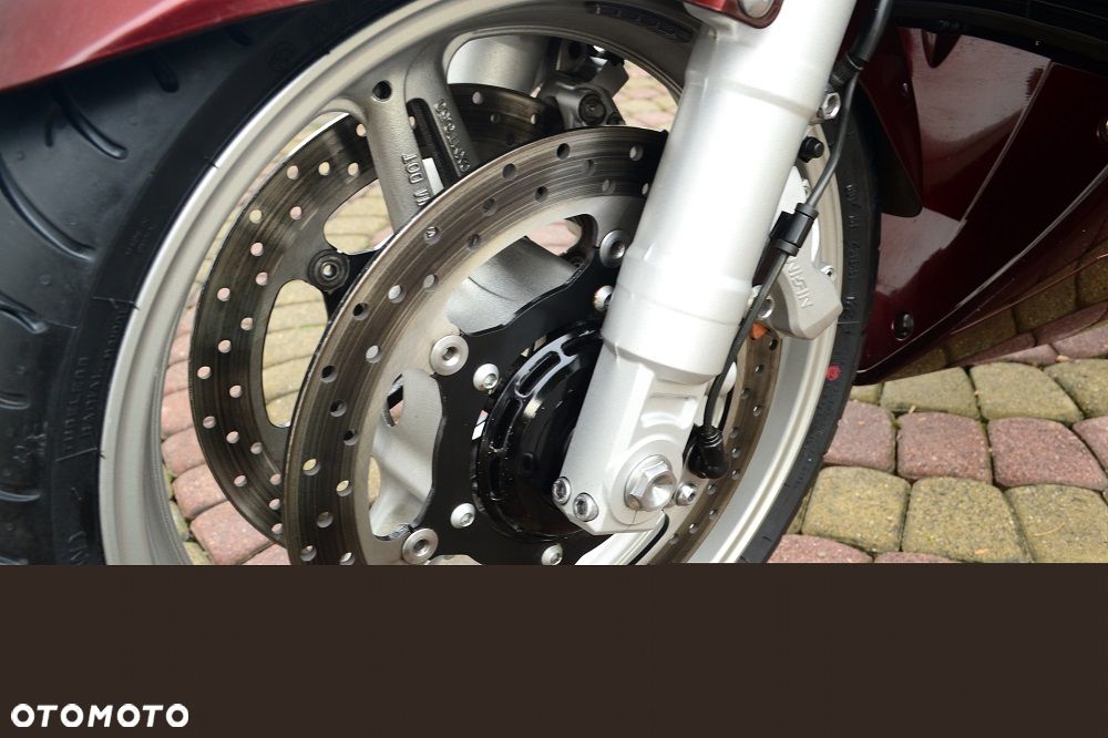 Yamaha FJR - 37