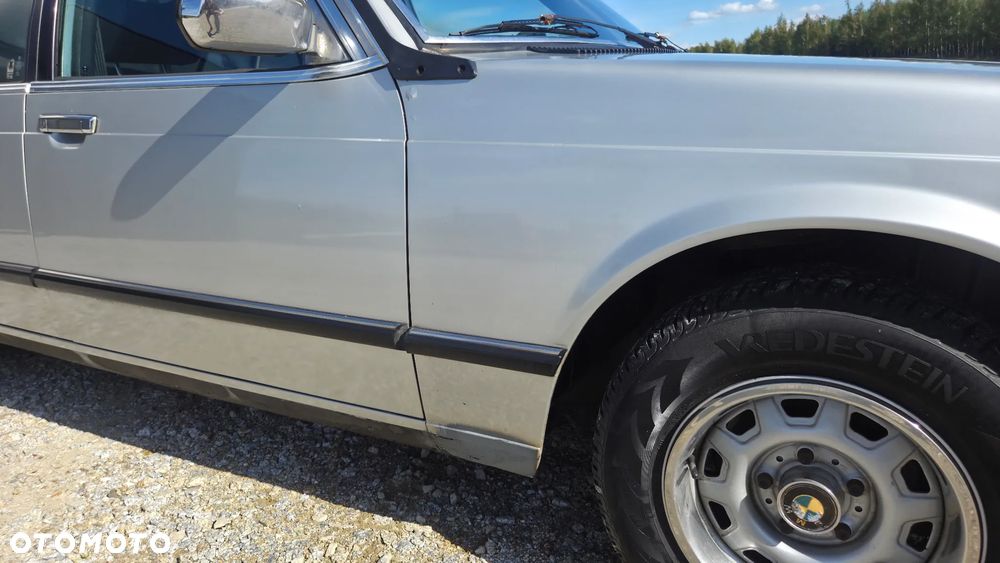 BMW Seria 7 - 24