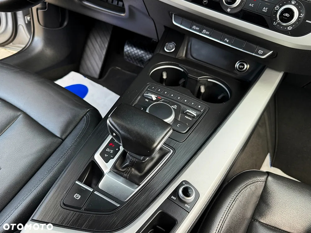 Audi A4 2.0 TDI Sport S tronic - 35