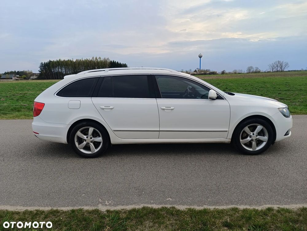 Skoda Superb 2.0 TDI Active DSG - 3
