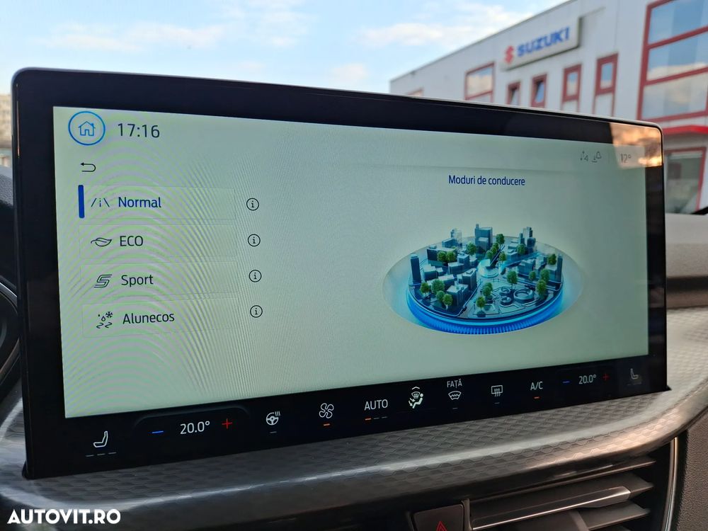 Ford Kuga 1.5 EcoBoost A8 FWD Titanium - 28