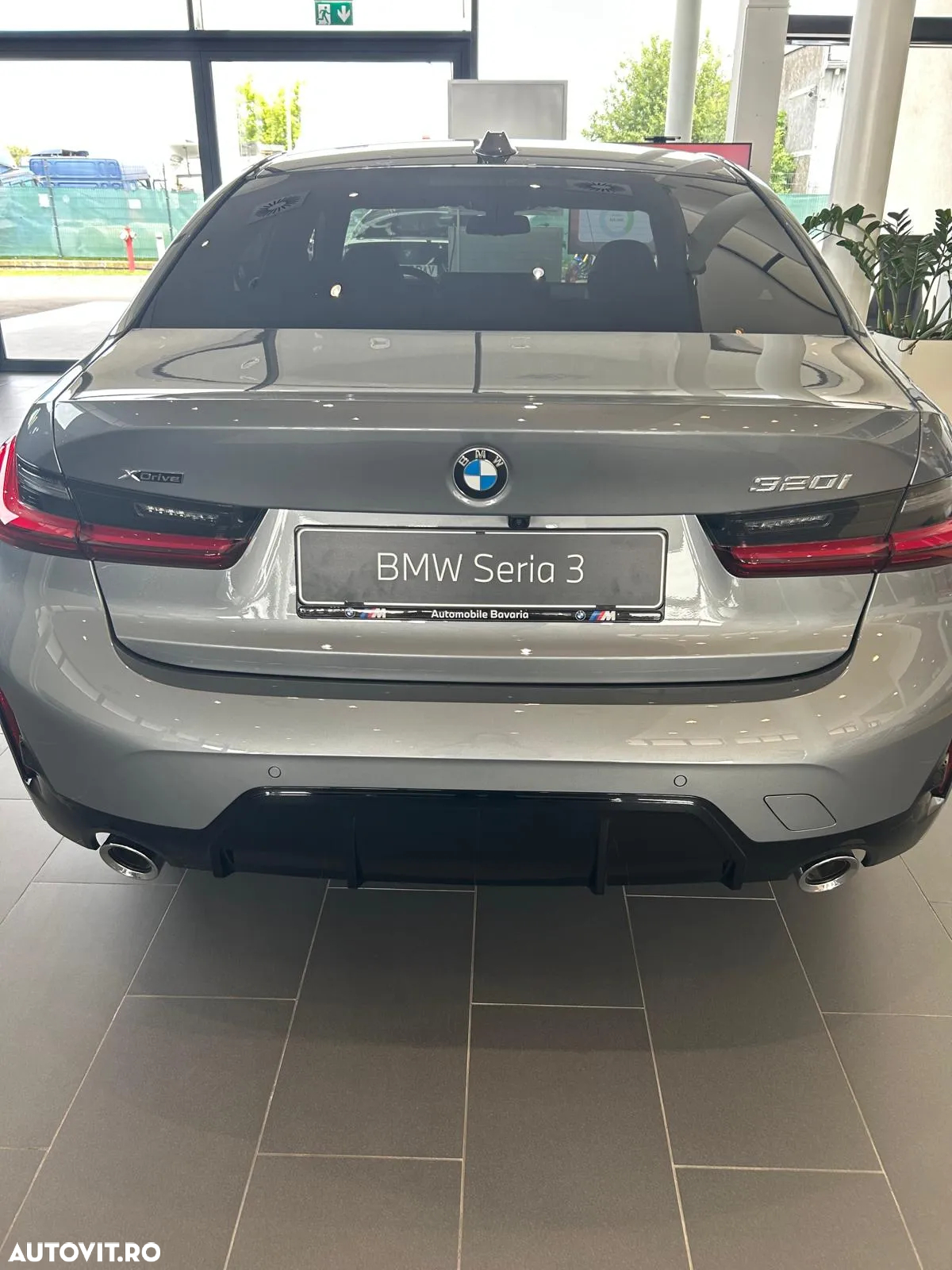 BMW Seria 3 320i AT - 2