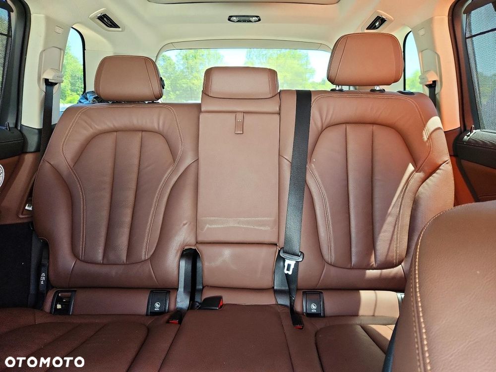 BMW X7 xDrive40i - 11
