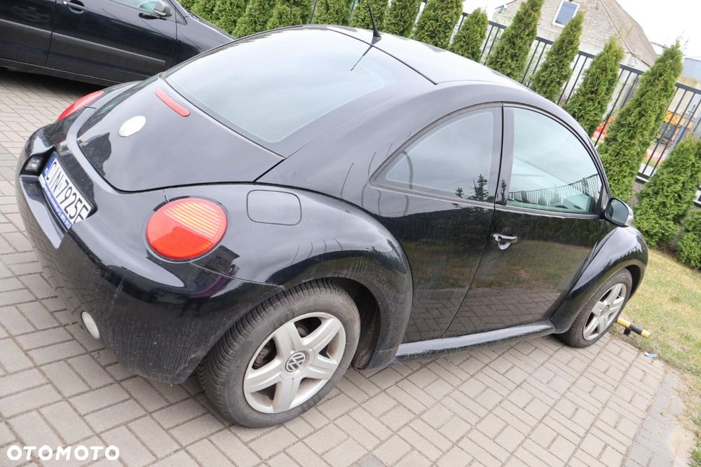 Volkswagen New Beetle - 3