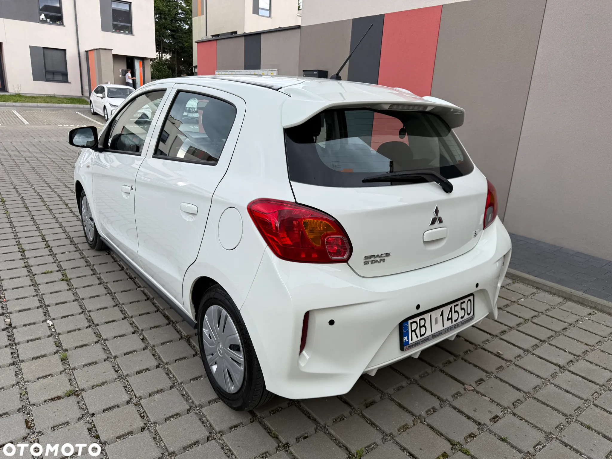 Mitsubishi Space Star 1.2 Inform Plus - 4