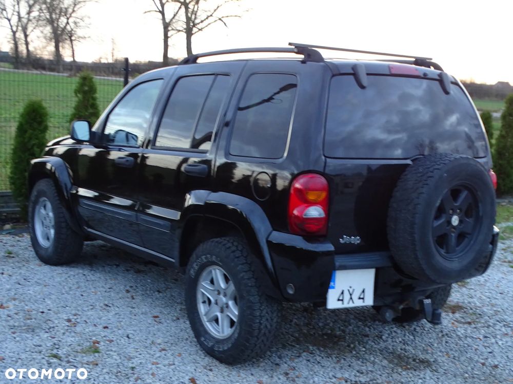 Jeep Liberty - 14