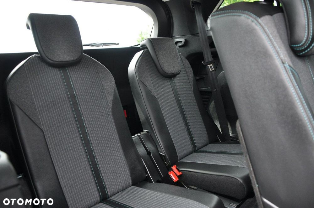 Peugeot 5008 1.5 BlueHDi Allure S&S - 19