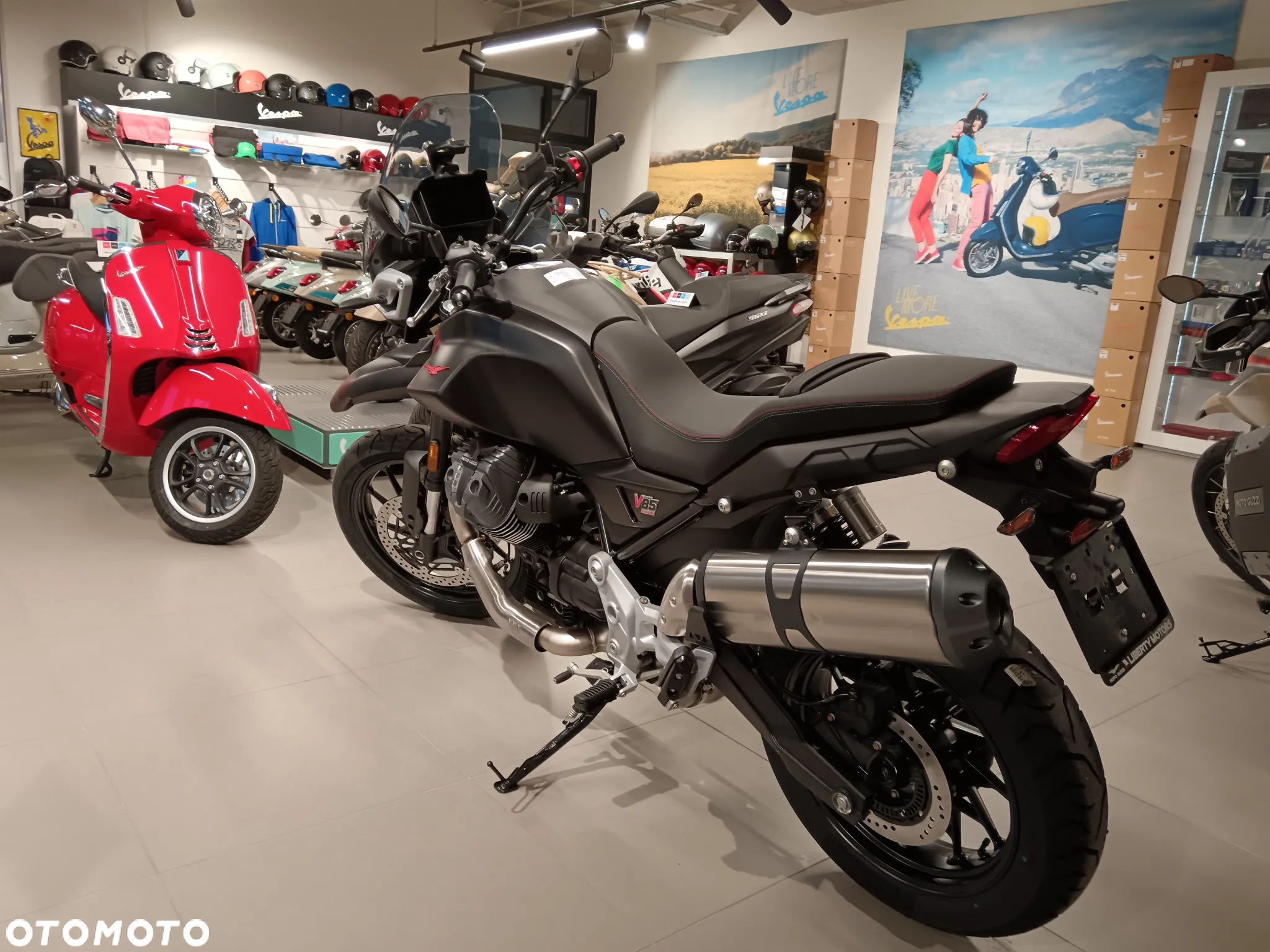 Moto Guzzi V85 - 6