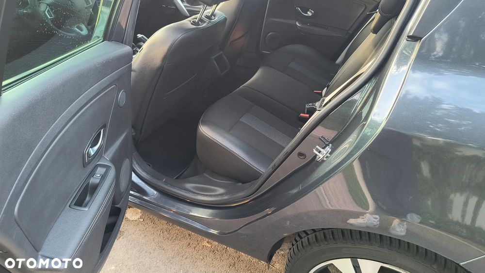 Renault Megane 1.5 dCi Bose Edition - 8