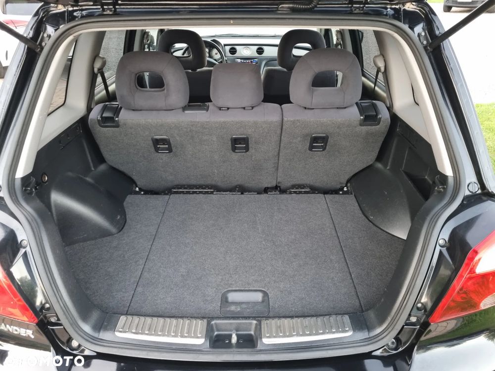 Mitsubishi Outlander 2.0 Intense DAKAR - 8