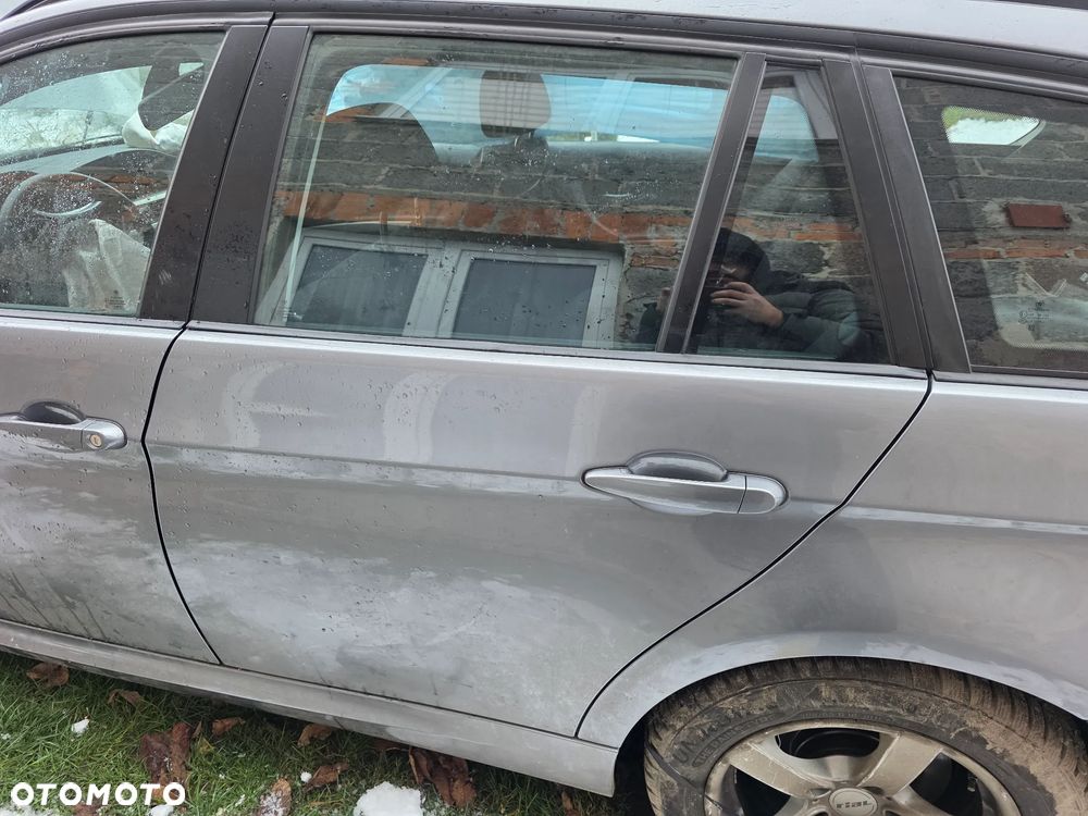 BMW Seria 3 318d Sport Line - 24