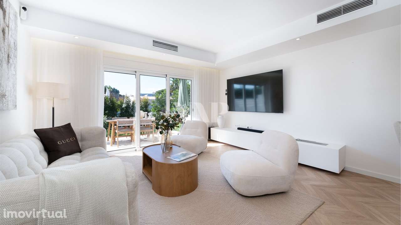 Moradia T3 Renovada com Piscina, Rooftop e Jardim Privado em Vale do G - Grande imagem: 2/45