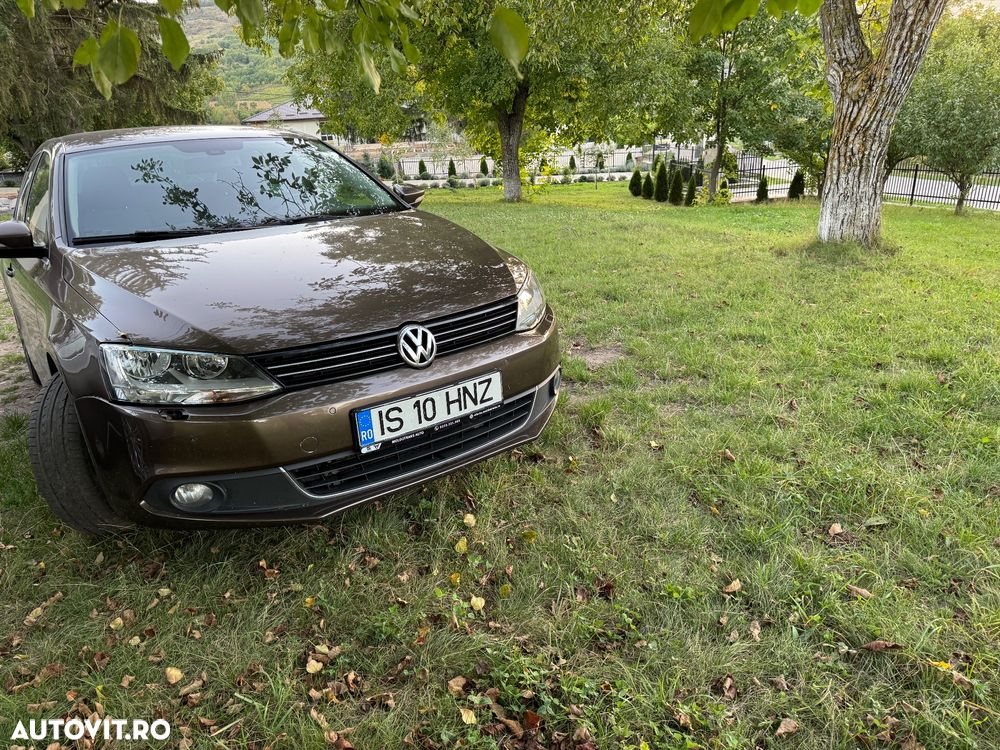 Volkswagen Jetta 2.0 TDI CR DPF Highline - 3