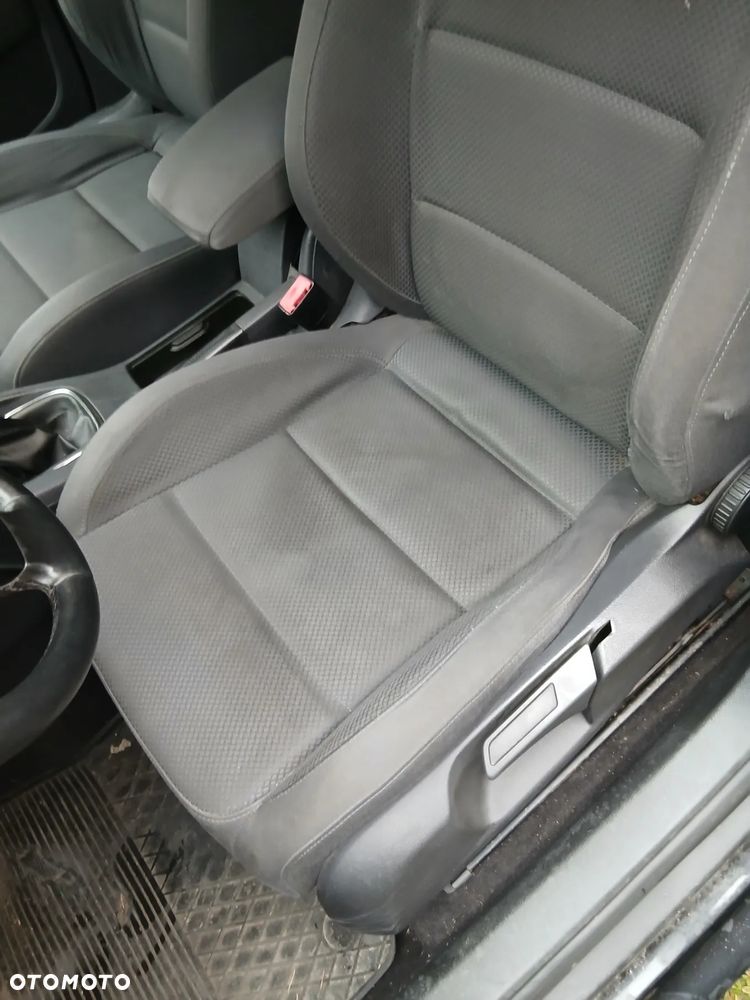 Volkswagen Golf 1.9 TDI Tour Edition - 10