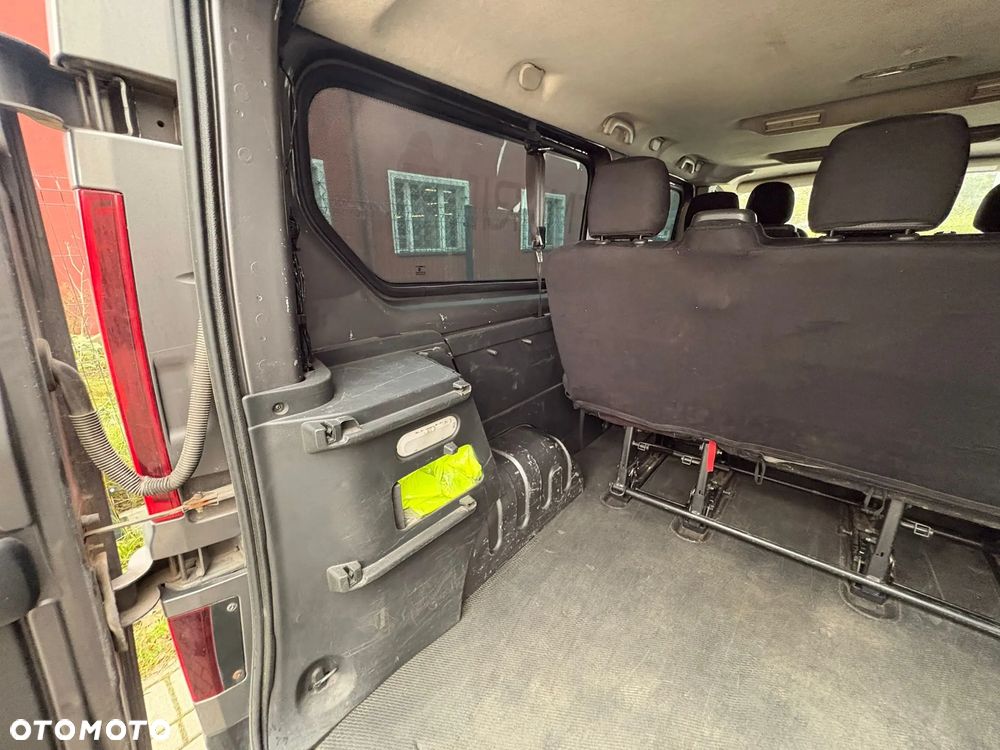 Renault Trafic - 13