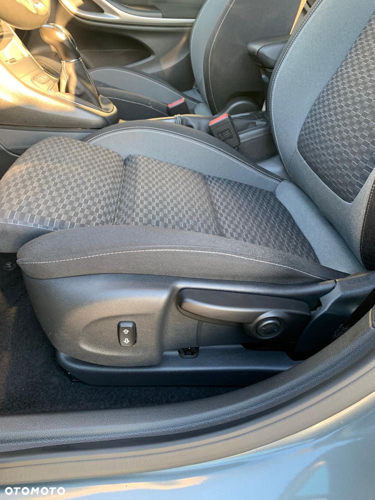 Opel Astra 1.2 T Edition S&S - 24