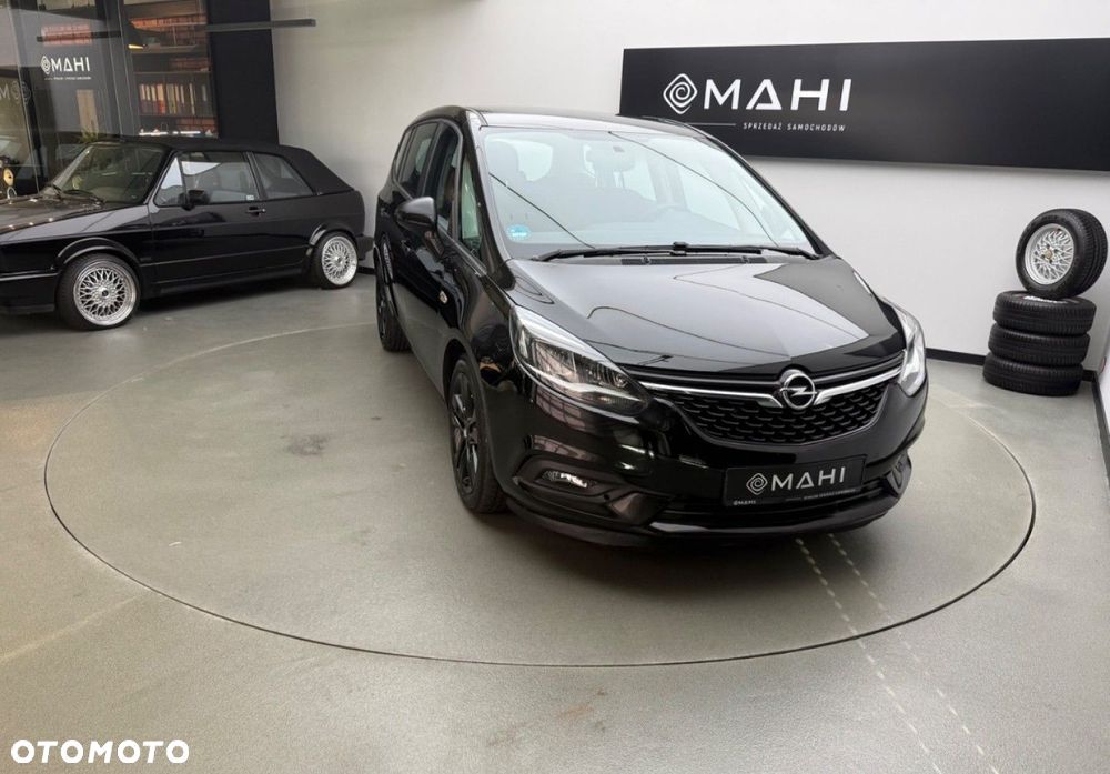 Opel Zafira 2017