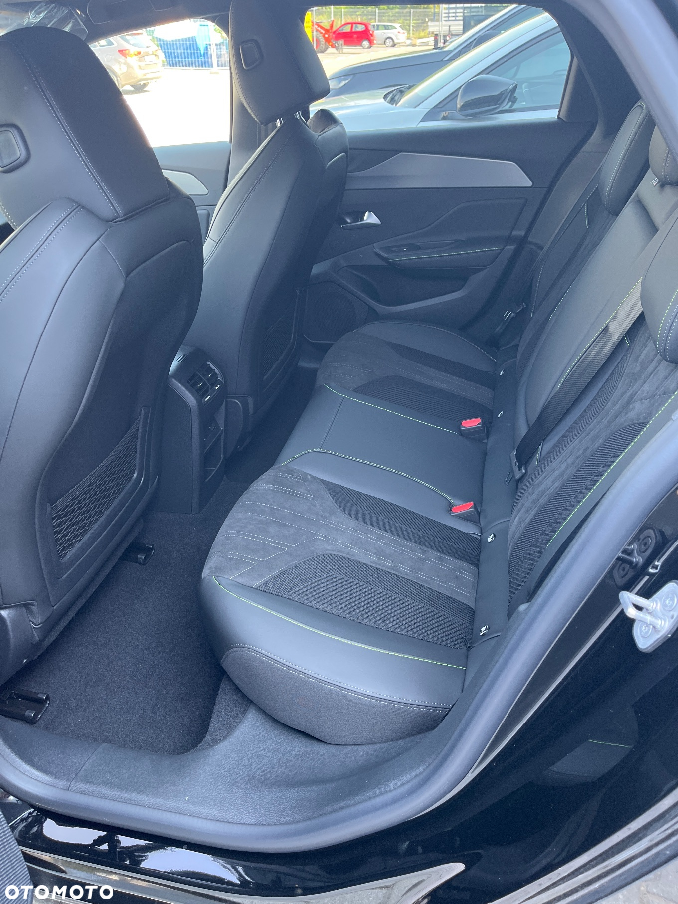 Peugeot 308 1.2 mHEV GT S&S e-DCS6 - 7