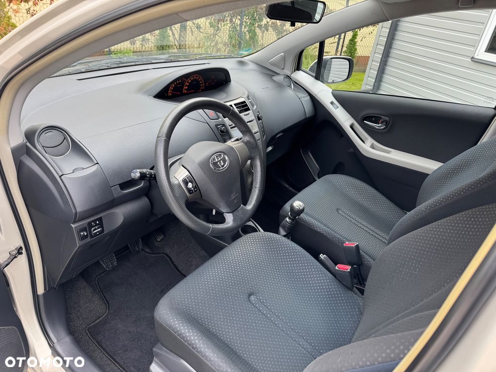 Toyota Yaris 1.33 Prestige - 14