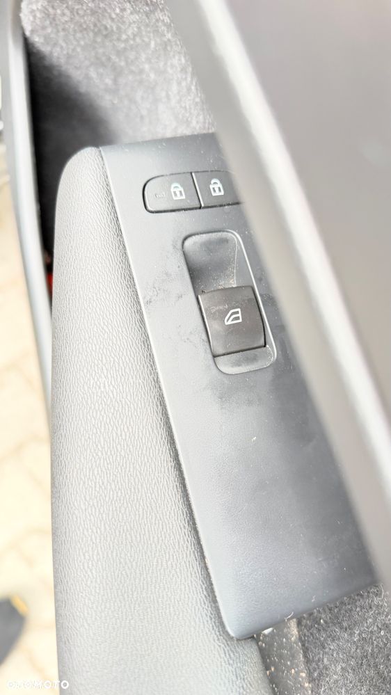 Volvo XC 40 D4 AWD - 11