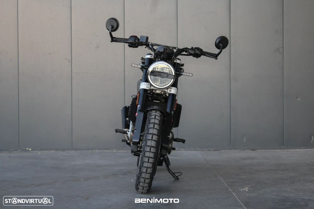 Husqvarna Svartpilen 401 - 8