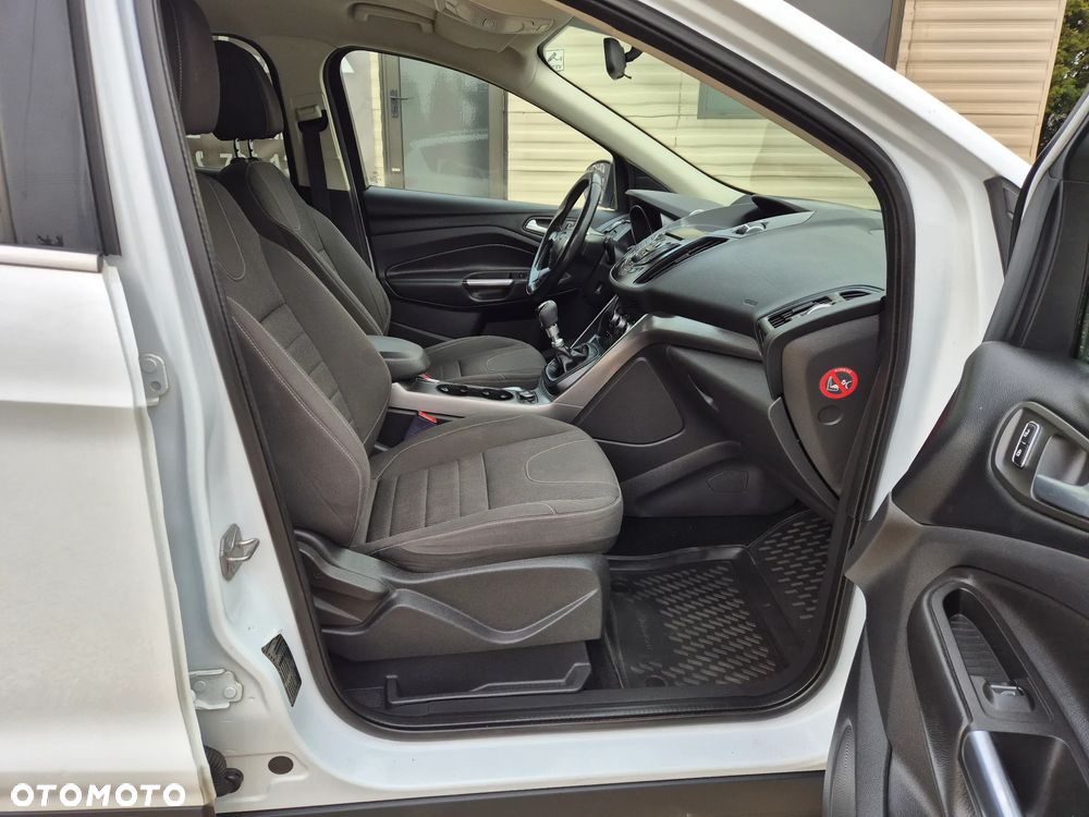 Ford Kuga 2.0 TDCi 2x4 Individual - 15