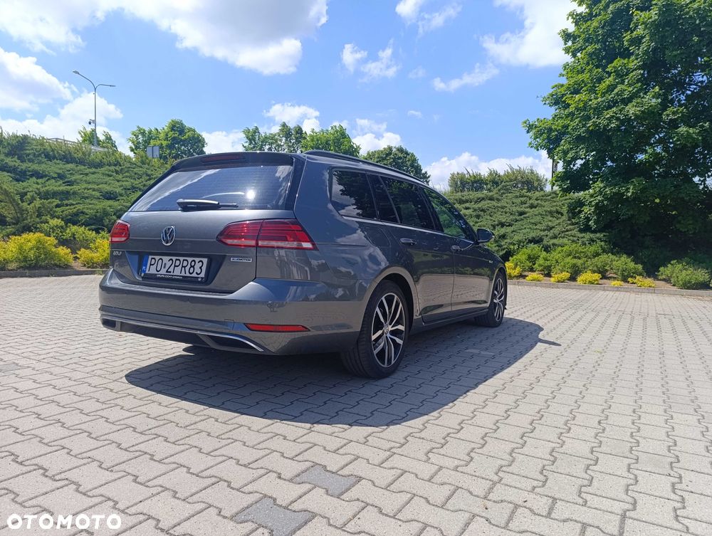 Volkswagen Golf Variant - 8