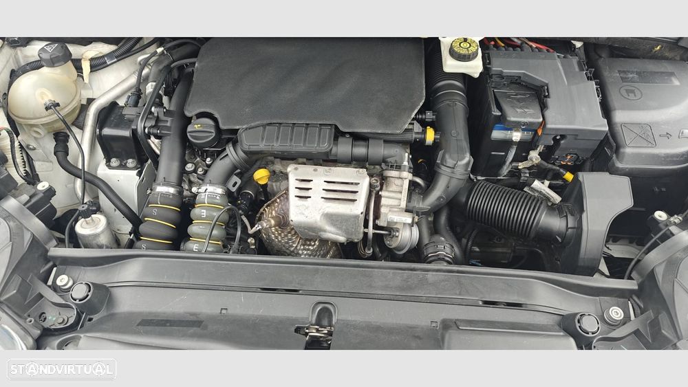 Citroën C4 1.2 PureTech Feel - 23