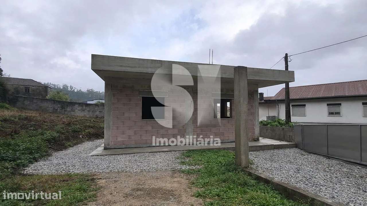 T1, em Construção, Escariz - Grande imagem: 2/20