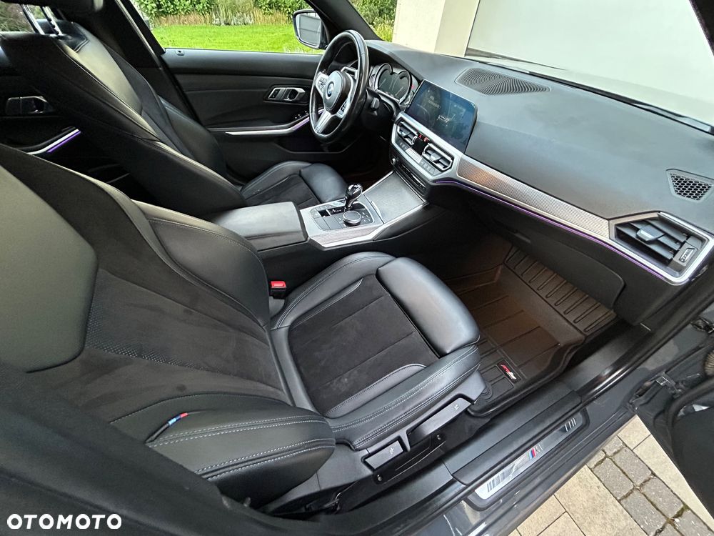 BMW Seria 3 318d M Sport - 12