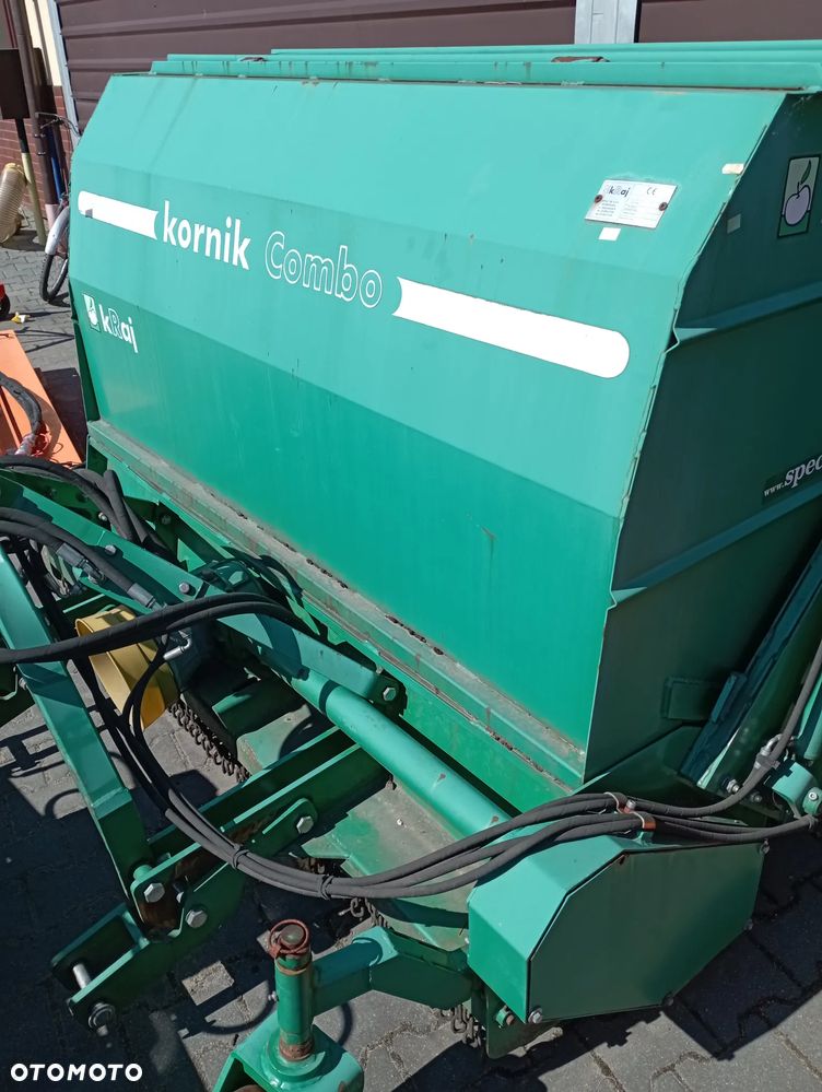 Unia Kornik Combo 1,9  z koszem wysokiego wyładunku - 3