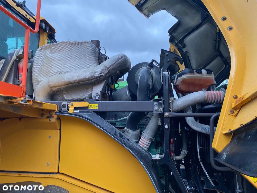 Volvo L260H 2018r - 18