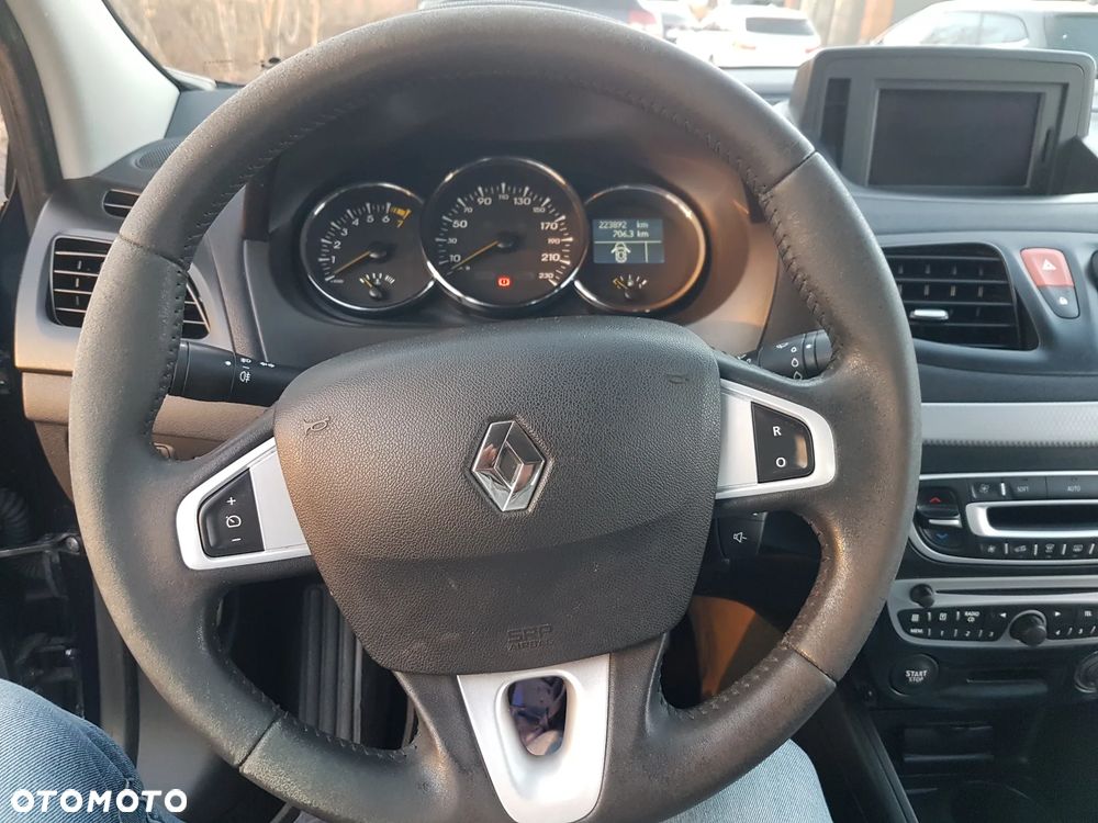 Renault Fluence 2.0 16V 140 CVT Dynamique - 20