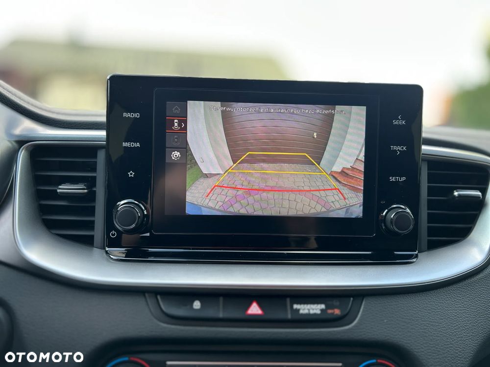 Kia Ceed 1.5 T-GDI M - 19