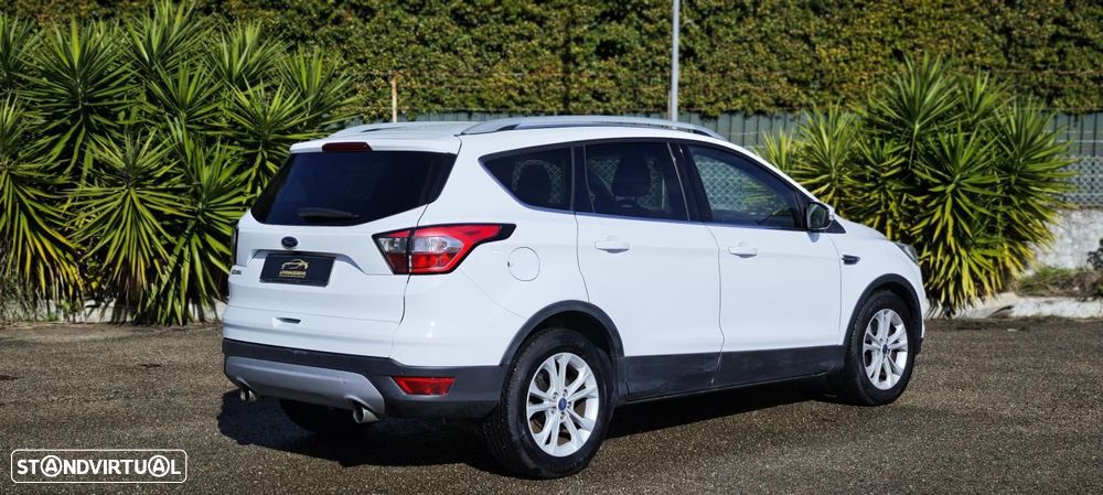 Ford Kuga 1.5 TDCi EcoBlue Titanium - 5