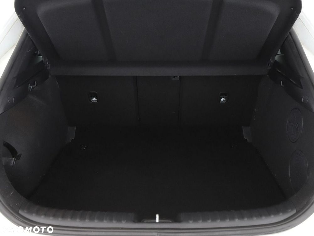Kia XCeed 1.6 CRDi (48V Mild-Hybrid) DCT7 SPIRIT - 21